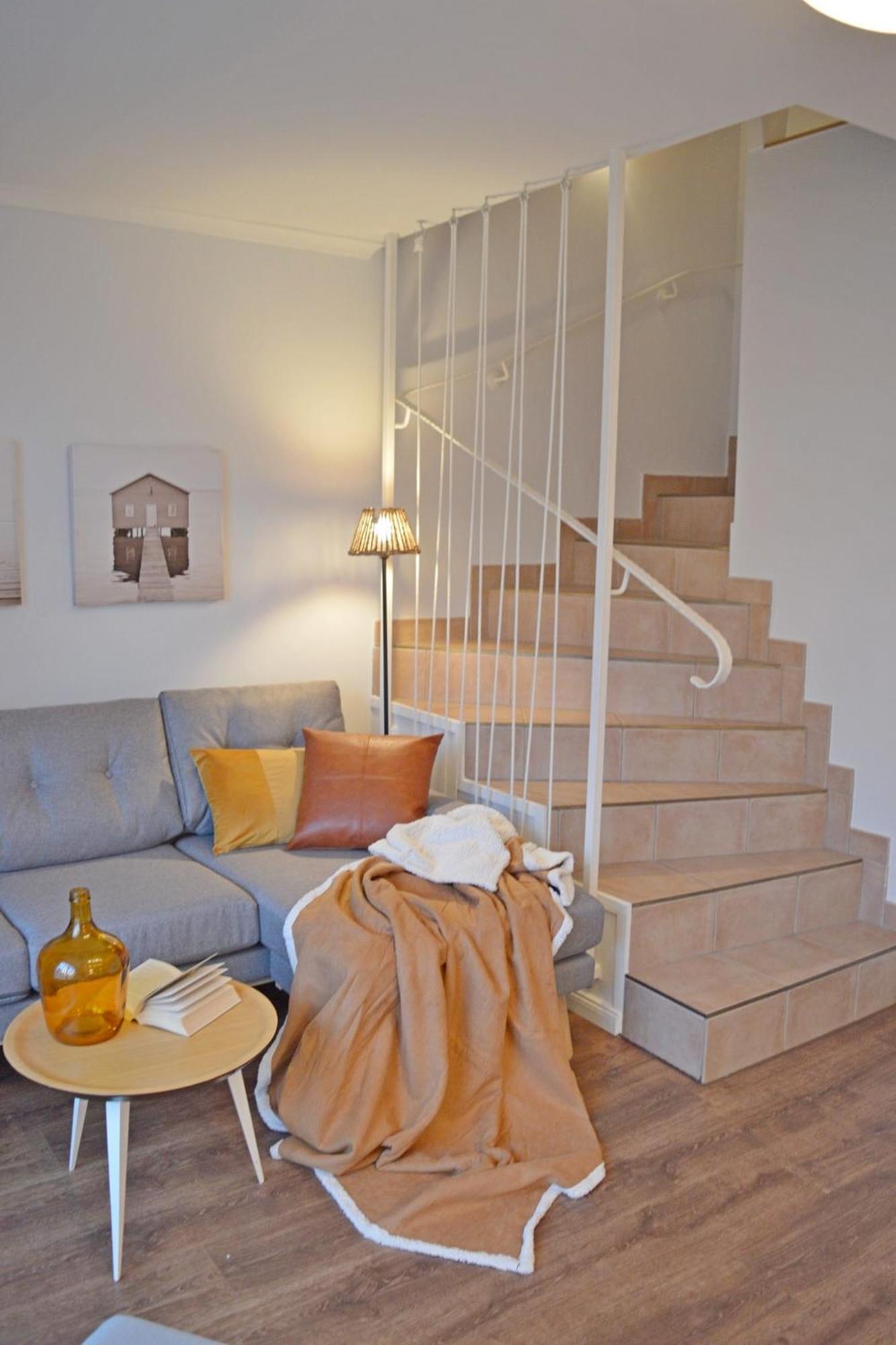 Morderne 3-Zimmerwohnung in einer Hausscheibe unter Reet Westerland Exterior foto